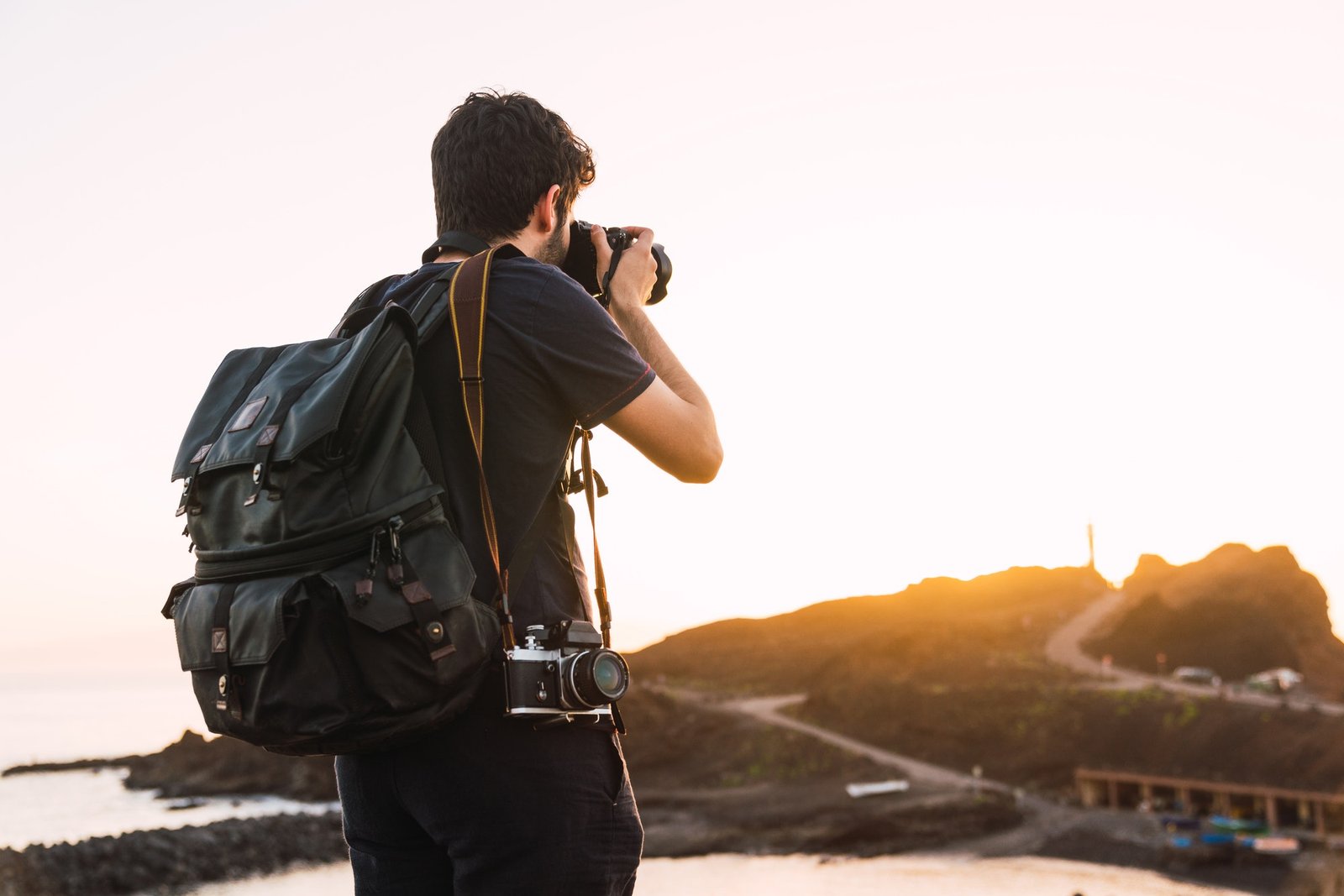 BACKPACK TRAVEL